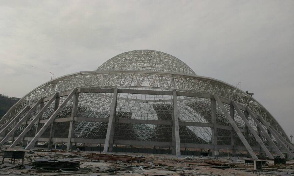 大兴安岭体育场馆网架工程